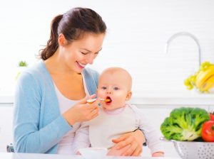 Ay Ay Bebek Beslenmesi: Sağlıklı Gelişim İçin Doğru Adımlar